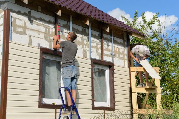 Cost of Handyman Siding Repair in Lebanon