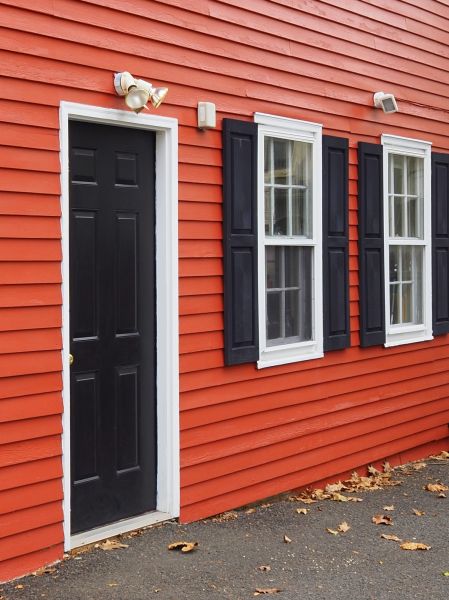 Cost of Red Vinyl Siding Installation in Lebanon