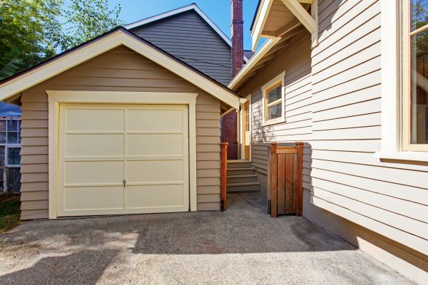 Garage Siding Replacement in Lebanon